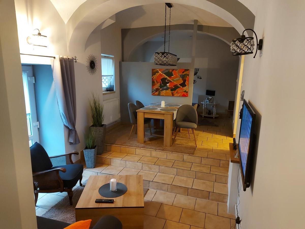 Apartament Przy Ratuszu โบกุสชุฟ-กอร์เซ ภายนอก รูปภาพ