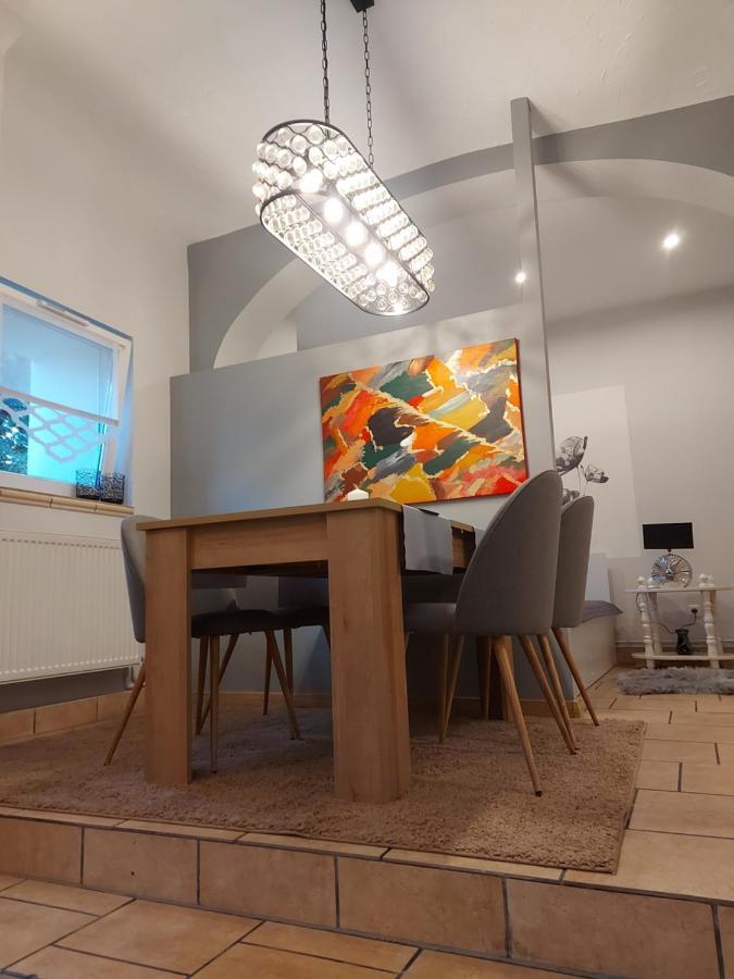 Apartament Przy Ratuszu โบกุสชุฟ-กอร์เซ ภายนอก รูปภาพ